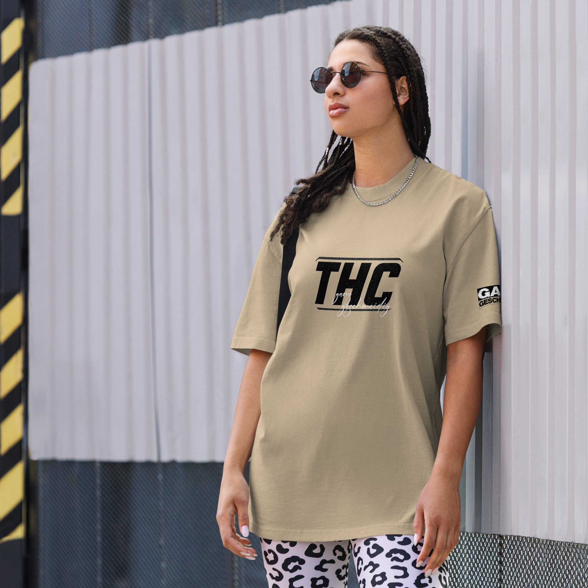 THC Oversized Shirt (mit DTFlex Druck) – Bild 3